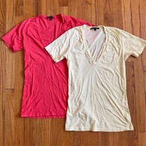 UO Truly Madly Deeply Lot of V Neck Tees | Size XS & S